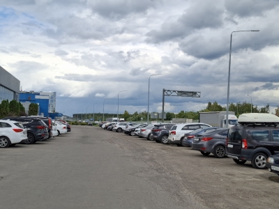 Сдаю помещение 800 кв.м. (автосалон) по ул. Остужева, трасса М-4 г. Воронежа.
