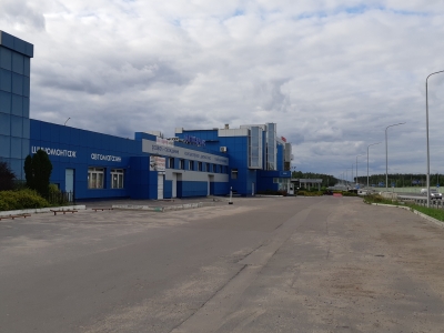Cдаю автосалон 750 кв.м., оборудованный автосервис 400 кв.м., площадку по ул. Остужева г.