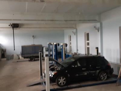 Cдаю автосалон 750 кв.м., оборудованный автосервис 400 кв.м., площадку по ул. Остужева г.