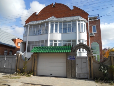 Продам коттедж 1/2 в п. 1 Мая, ул. Апрельская (Полевая) д.24 /1.