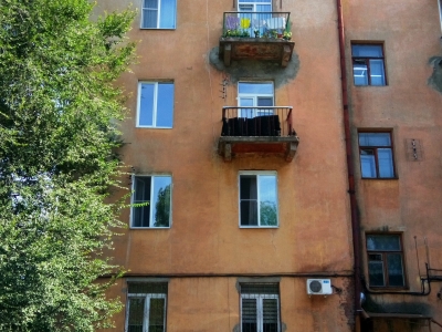 Продается 2-х комнатная квартира на 3 этаже пятиэтажного дома площадью 47,7 кв.м. по ул.Менделеева