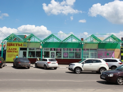 Продается отдельно стоящее здание 72,1 кв.м. в районе центрального рынка г. Лиски Воронежской области с наличием арендаторов