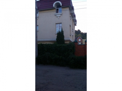 Отличные соседи, отличная цена. Продаётся часть дома в Воронеже. 