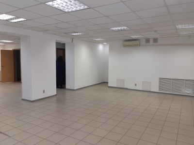 Аренда магазина 84,9 кв.м. по ул. Кольцовская г. Воронежа