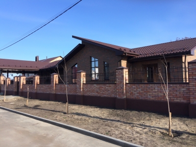 Продается коттедж площадью 240 кв.м.в Отрадном.