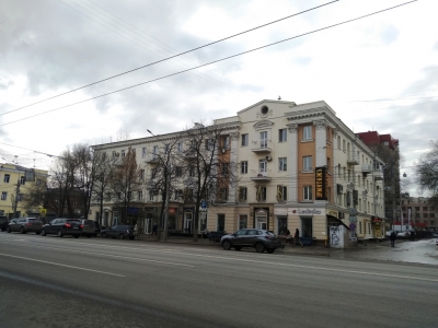 Аренда однокомнатной квартиры в центре города, общей площадью 61 кв.м.