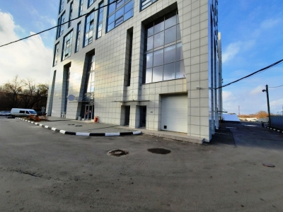 Аренда помещения свободного назначения, общей площадью 420 кв.м, расположенное на первом этаже БЦ по адресу: Бахметьева 26