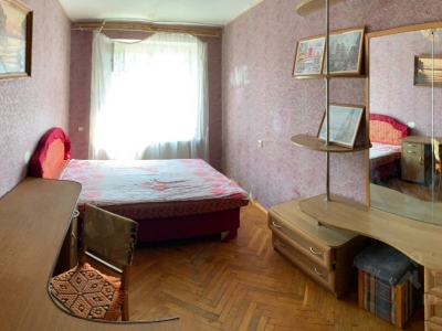 Продается 3-х комнатная квартира 64 кв.м. на Чапаева 130